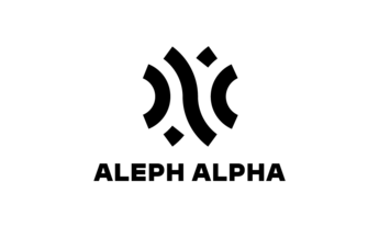 Schwarzes Logo mit abstraktem Symbol über dem Schriftzug „ALEPH ALPHA“ auf weißem Hintergrund.