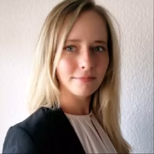 Porträt von Svenja Szillat
